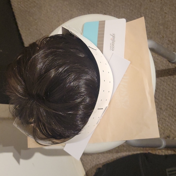 Wig - Picture 3 of 4